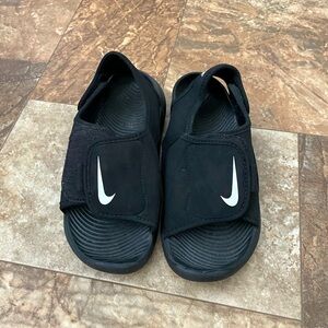 Boys Nike Sandals 13C